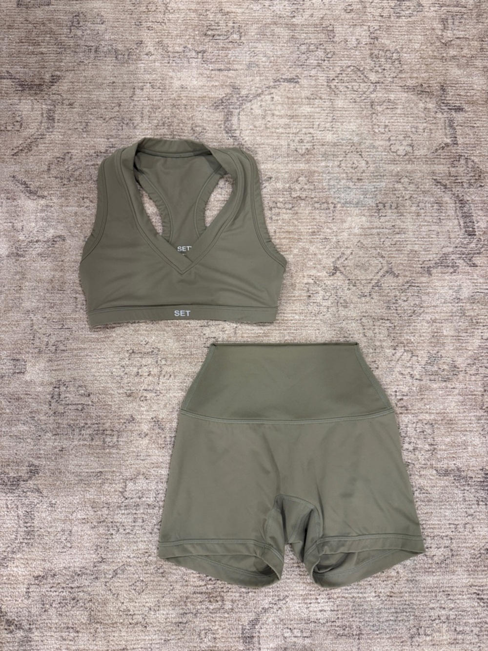 SET ACTIVE / Bra & Short Set